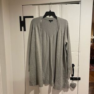 Verve ami Gray Cardigan Size XL